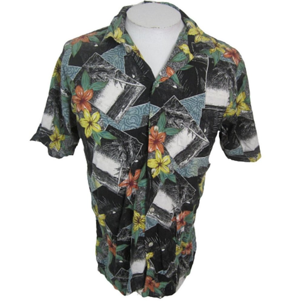 Newport Blue vtg Men Hawaiian camp shirt p2p 23 L aloha luau tropical floral